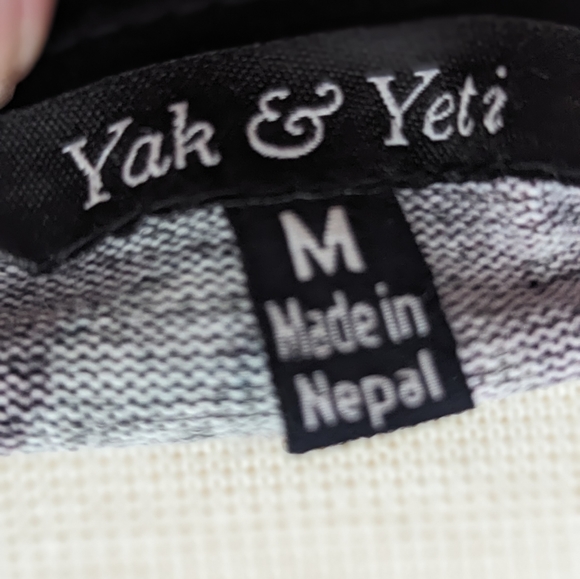 Yak & Yeti Long sleeve - Picture 4 of 4